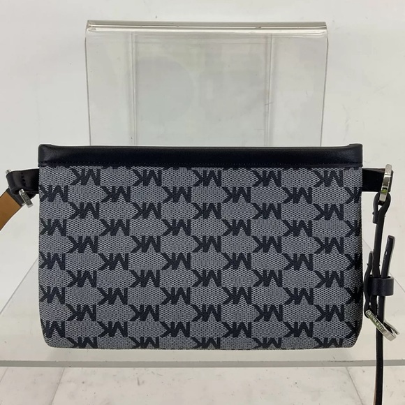 NWOT MICHAEL Michael Kors Blue Signature Waist Bag - Picture 4 of 6